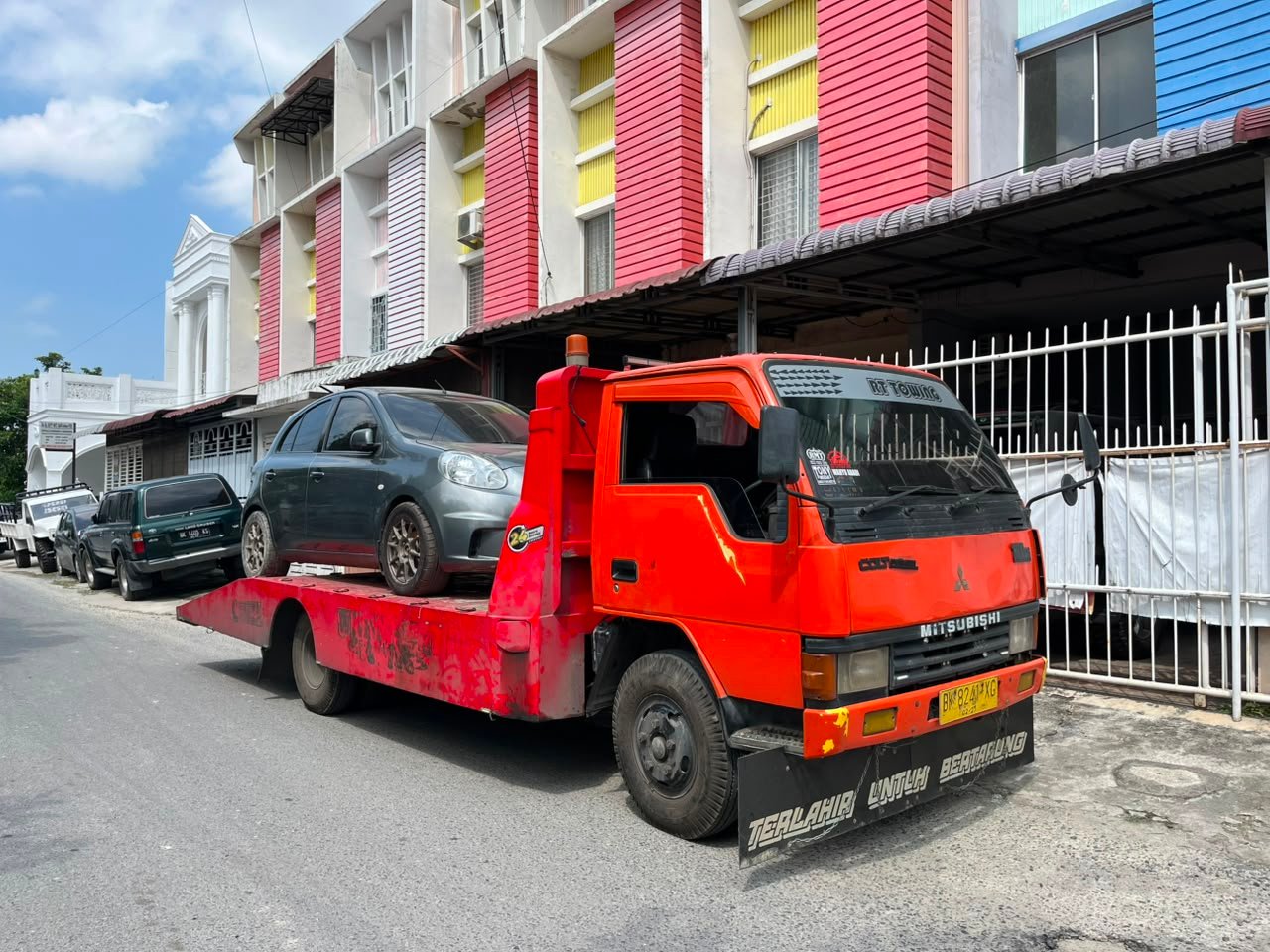Jasa Towing Medan & Derek Mobil 24 Jam RT Towing